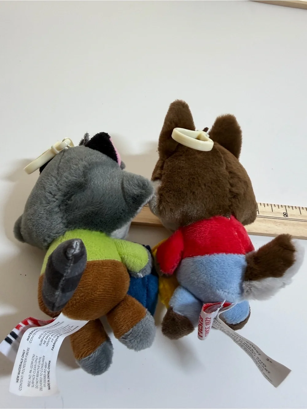 Fiesta best friends plush magnetic   Raccoon and wolf